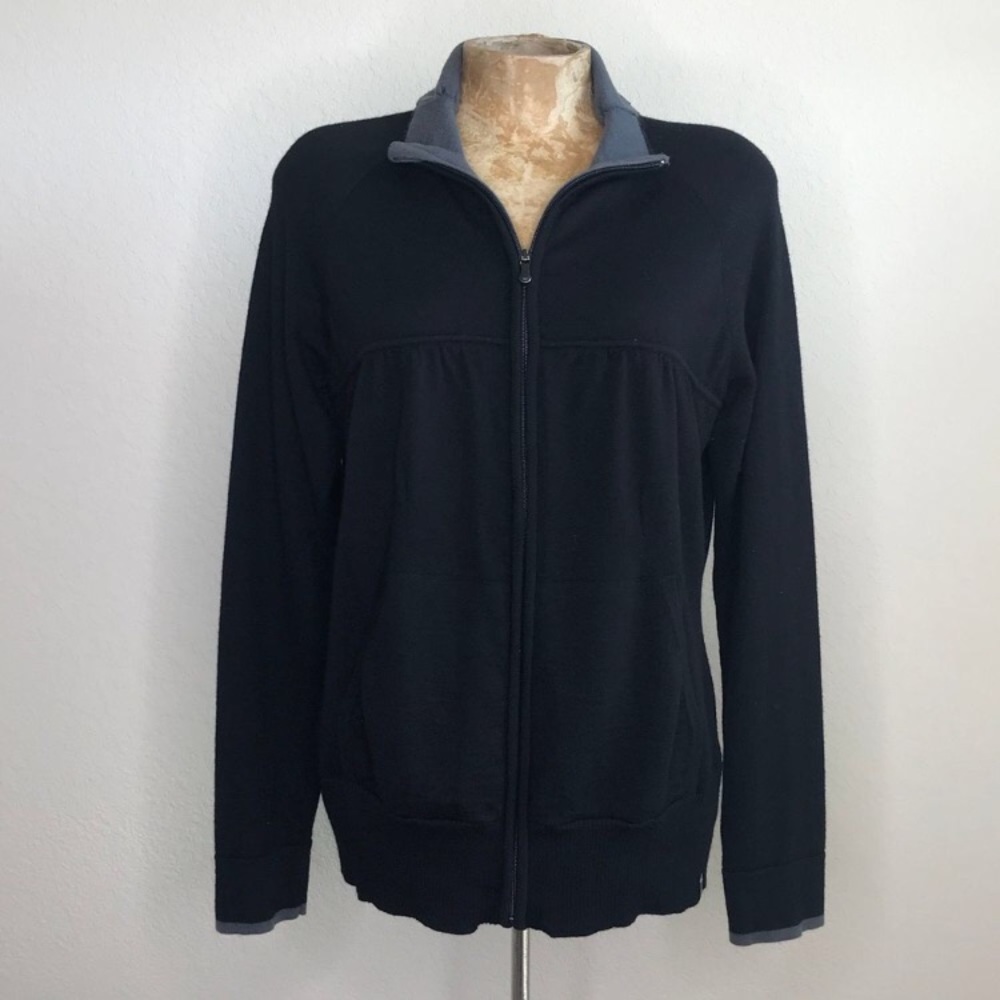 Smart Wool women’s zip sweater